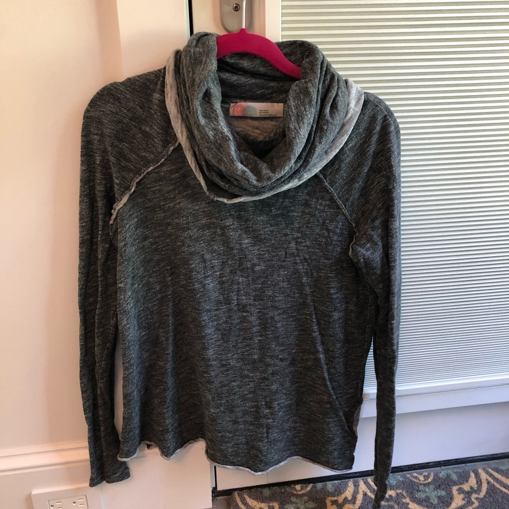 Turtle scoop sweater